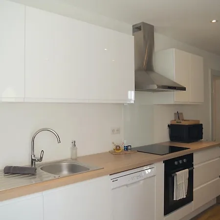 L'echappee Belle Proche 